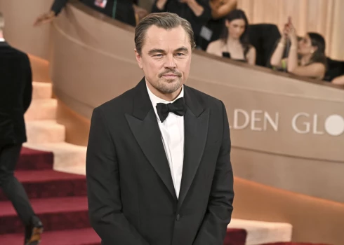 Aktieris Leonardo Dikaprio ar savu uzvedību sajūsmina fanus.
