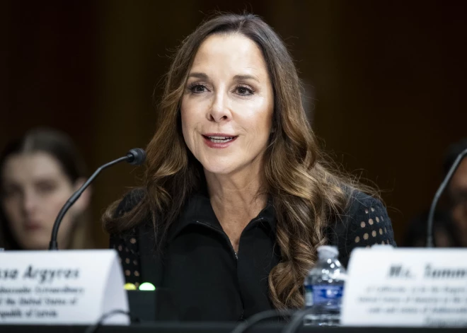 Zvērestu devusi jaunā ASV vēstniece Latvijā Melisa Ardžirosa