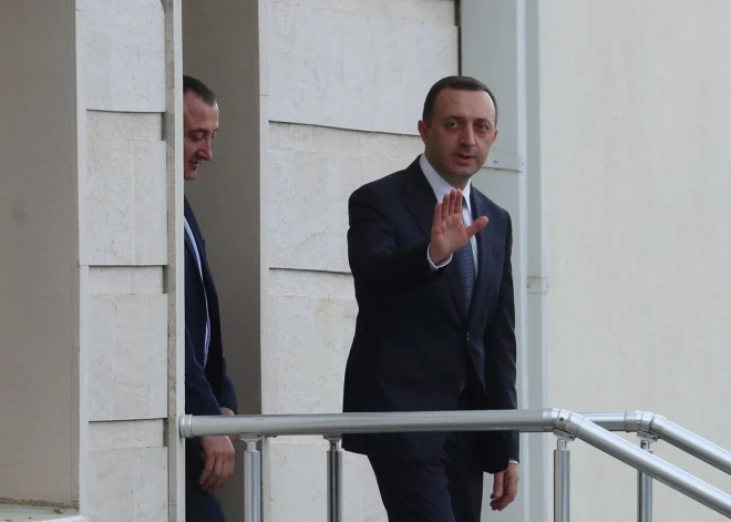 Gruzijas bijušo premjeru notiesā par naudas atmazgāšanu