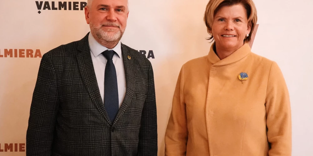 Reģionālajā vizītē Valmieru apmeklēja ārlietu ministre Baiba Braže. 