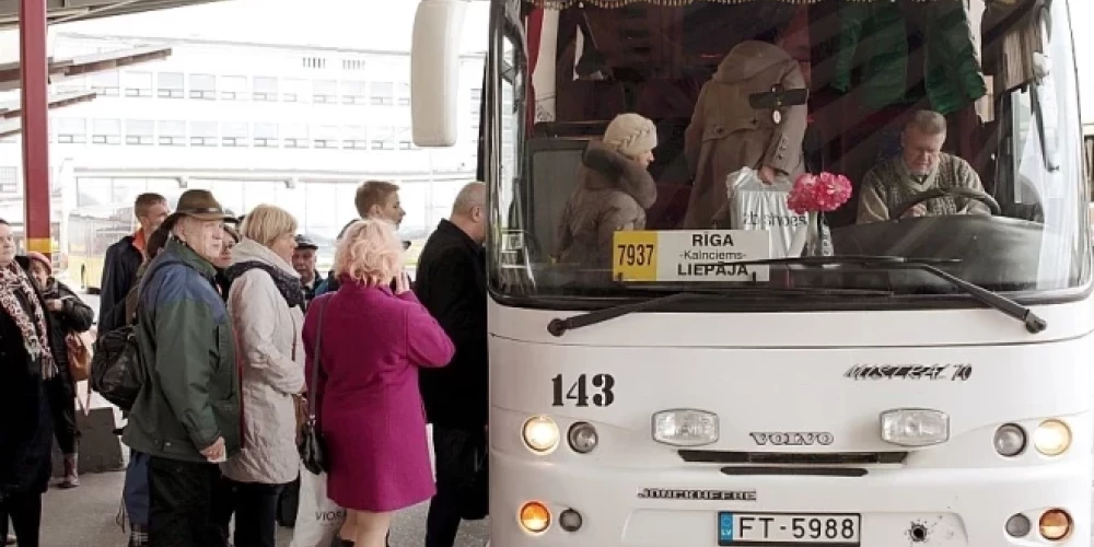 No 15. janvāra pieaugs starppilsētu autobusu biļešu cenas.