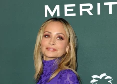 Kādreizējā ballīšu karaliene Nikola Ričija publiski atrāda savu pieaugušo meitu