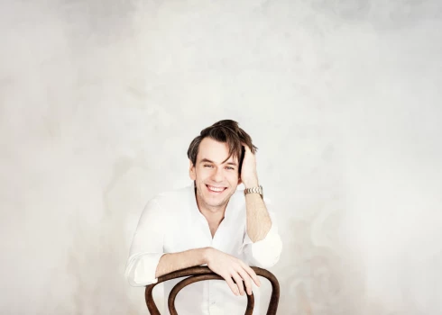 Pasaulslavenais franču tenors Benžamēns Bernhaims.