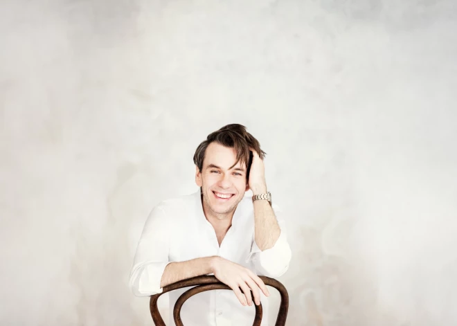 Pasaulslavenais tenors Benžamēns Bernhaims sniegs solokoncertu Latvijas Nacionālajā operā