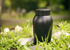 Apsver iespēju atļaut mirušo tuvinieku pelnus izkaisīt kapsētās