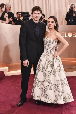 Мила Кунис и Эштон Катчер.