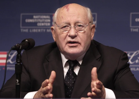 Родные жертв событий 13 января 1991 года в Литве требуют признать ответственность Горбачёва даже после его смерти.