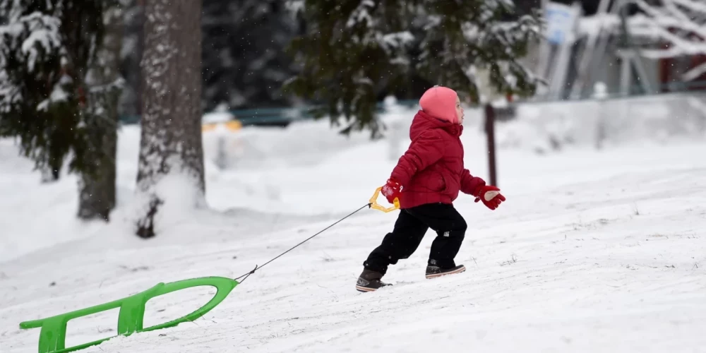 Некоторые зимние детские развлечения могут обернуться трагедией.