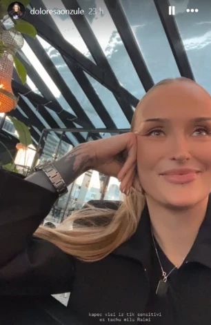 Doloresa apgalvo, ka cilvēki esot pārāk jūtīgi. 