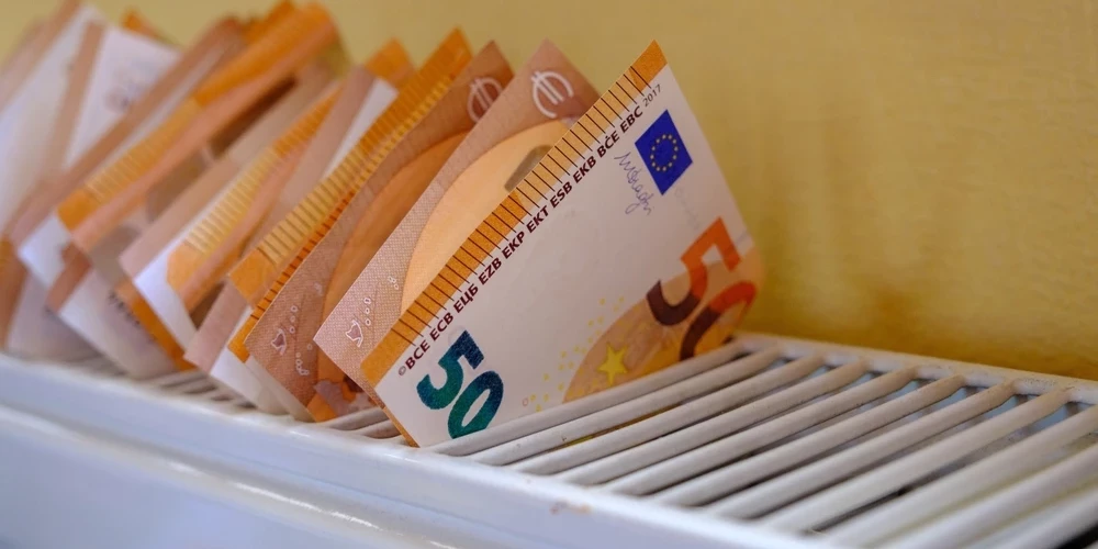 Сколько не зарабатывай, ему все мало.