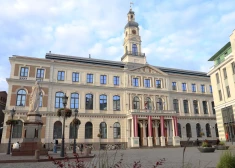 Rīgas domes budžetā šogad iecerēti gan lielāki ieņēmumi, gan vēl vērienīgāki izdevumi