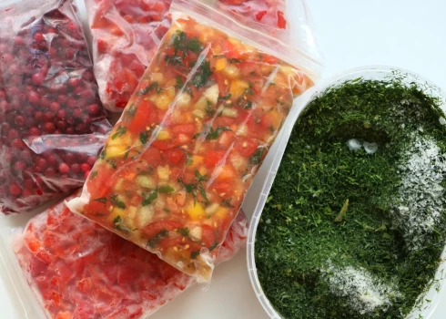 Produktu saldēšanai ieteicams izvēlēties plastmasas kastītes, atkārtoti aiztaisāmus (ZIP) maisiņus vai vakuuma iepakojumu. 