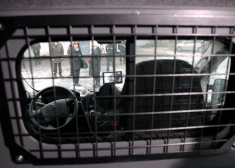 Nozog instrumentus 2000 eiro vērtībā: Āgenskalnā  aiztur divus garnadžus