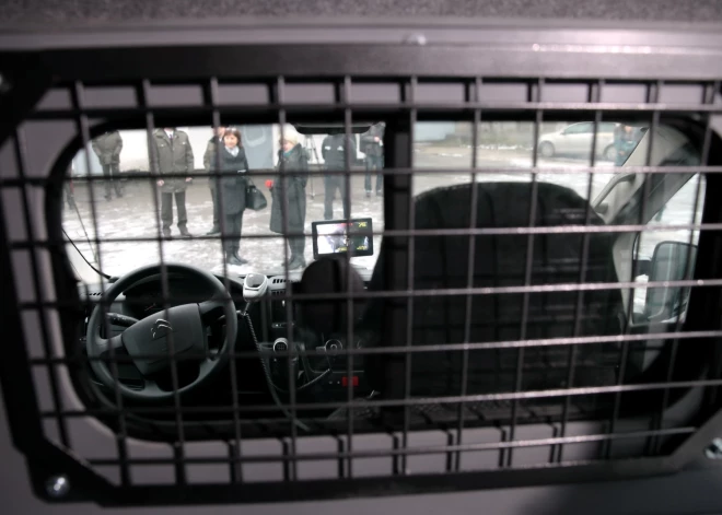 Nozog instrumentus 2000 eiro vērtībā: Āgenskalnā  aiztur divus garnadžus