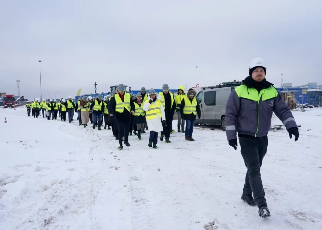 Spāru svētki Kundziņsalas robežšķērsošanas vietā.