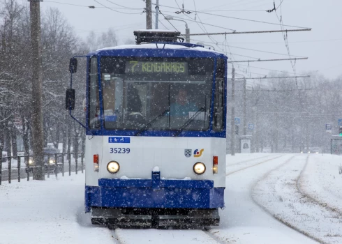 Sabiedriskais transports Rīgā kursēs pēc darba dienu grafika.