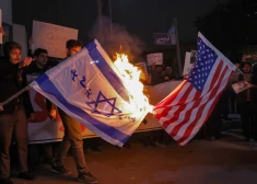 Reaģējot uz spriedzi Irāna, ASV evakuē savus militāros spēkus no Kataras