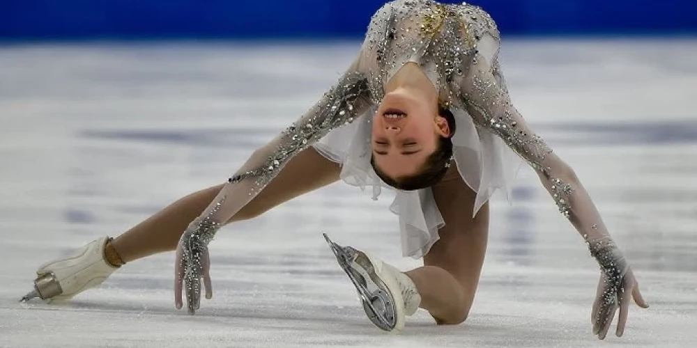 Nikolas Fomčenkovas sniegums tika novērtēts ar 42,76 punktiem, un vien neliels kritiens viņai liedza kļūt par līderi.