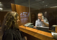 ASV aptur vīzu izsniegšanu 75 valstu pilsoņiem. "Melnajā sarakstā" arī Krievija