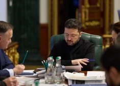 Zelenskis grasās izsludināt ārkārtas stāvokli Ukrainas enerģētikā