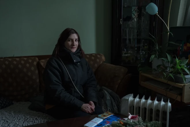 Kijivas iedzīvotāja Anna Diačenko ar mediju "Kyiv Post" dalījusies savā pieredzē par katastrofālo situāciju Kijivā.