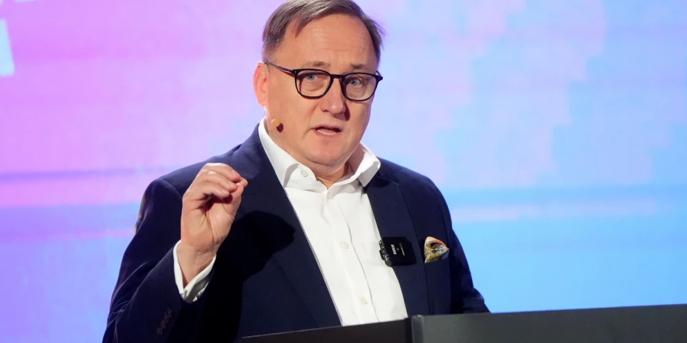 Mārtiņš Kazāks ir starptautiski atzīts makroekonomists ar plašu profesionālo pieredzi monetārajā politikā.