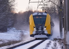 Pārceltās darba dienas dēļ vairākās dienās mainīsies vilcienu kustību grafiks