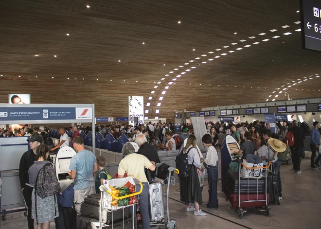 "Viņi neko nezina un par neko neatbild!" Tūriste no Igaunijas skarbi nokritizē "airBaltic", izraisot plašu rezonansi soctīklos