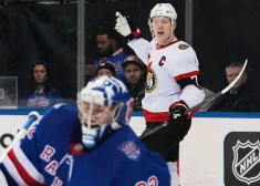 Tkačaka četri punkti sekmē "Senators" uzvaru