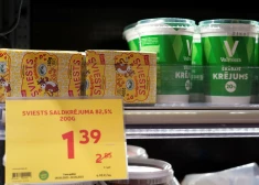 В Латвии резко упали цены на популярный продукт; соседи очень удивлены