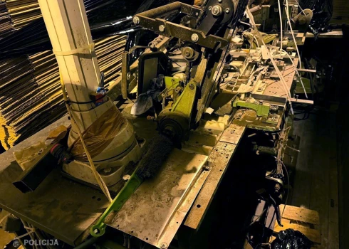 Latgales reģionā atklāj vēl vienu nelegālo cigarešu ražotni.