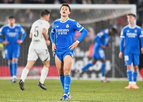 Turku talants Arda Gulers pārdzīvo par laukumā notiekošo.