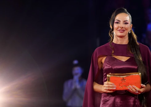 Anastasija Samoilova kopā ar pārinieci Tīnu Graudiņu Trīs Zvaigžņu ceremonijā tika atzītas arī par aizvadītā gada labāko mazo komandu Latvijas sportā.