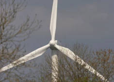 Pie Ventspils uzsākta vēja turbīnu būvniecība - to maksimālais augstums sasniegs 250 metrus