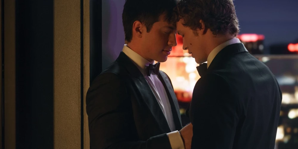 “Heated Rivalry” šobrīd ir viens no apspriestākajiem seriāliem pasaulē.