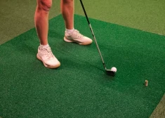 В Латвии открыли первое в стране гольф-поле под крышей