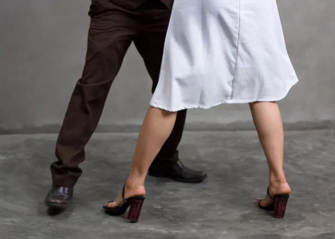 "Я сказала всем, что он гей!" Как латвийские женщины мстят бывшим