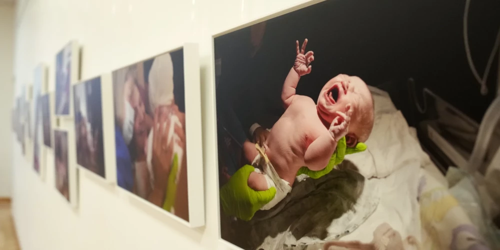 В Рижском роддоме в 2025 году родились 1959 мальчиков и 1763 девочки.