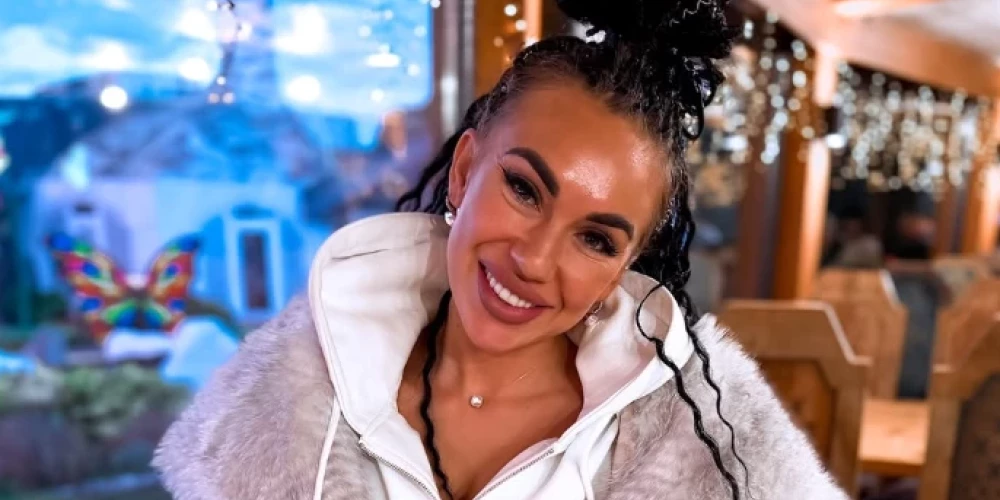 Elīna Didrihsone devusies uz Stambulu, lai veiktu deguna plastisko operāciju.