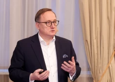 Koalīcijas partijas atzinīgi vērtē Kazāka kandidatūras izskatīšanu uz ECB viceprezidenta amatu