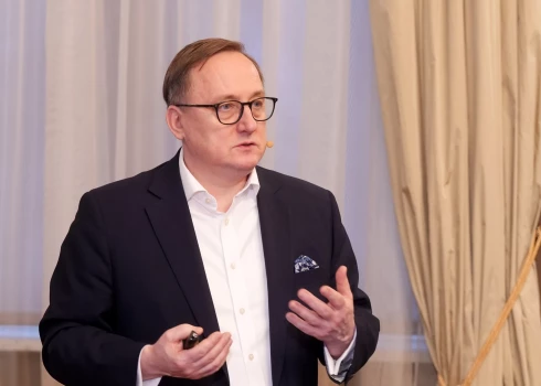 Koalīcijas partijas atzinīgi vērtē Mārtiņa Kazāka kandidatūras izskatīšanu uz ECB viceprezidenta amatu.