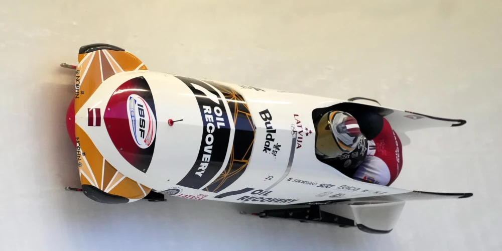  Latvijas bobsleja pilots Renārs Grantiņš un stūmējs Dāvis Kaufmanis