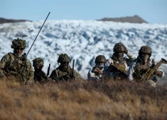 Latvijas karavīrus Grenlandes aizsardzībai no ASV vēl nevajag: Dānija nav lūgusi Latvijas līdzdalību militārajās mācībās Grenlandē