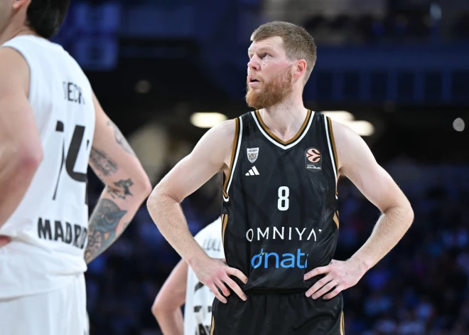 Dāvis Bertāns gūst deviņus punktus, "Dubai" piekāpjas "Virtus" Eirolīgas mačā