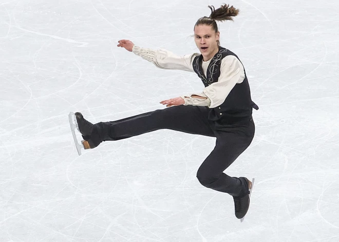 Vasiļjevs un Kuļišs pēc īsās programmas Eiropas čempionātā daiļslidošanā kvalificējas izvēles programmai