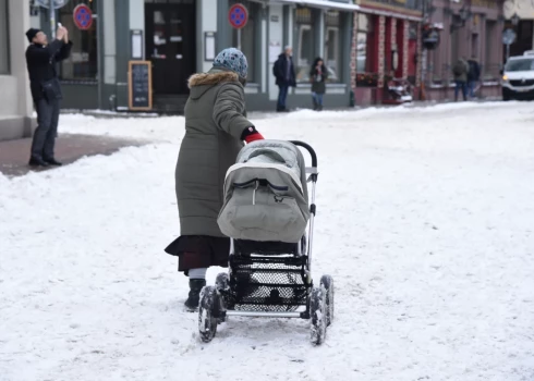 Число зарегистрированных новорожденных в Латвии за 11 месяцев сократилось на 9,8%.