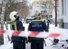 Par ugunsgrēku Krustkalnu ciemā, kur bojā gāja divi bērni, sākts kriminālprocess