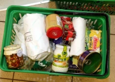 Шок у кассы: в одном магазине та же корзина продуктов стоит 43,51 евро, в другом - 61,12 евро