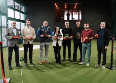 Pirmā visā Latvijā: Valmierā atklāta pilna formāta iekštelpu golfa zāle