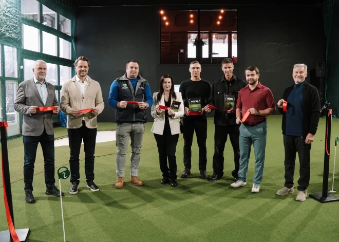 Pirmā visā Latvijā: Valmierā atklāta pilna formāta iekštelpu golfa zāle